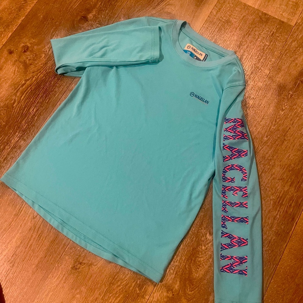 Girls Magellan tee teal size girls medium